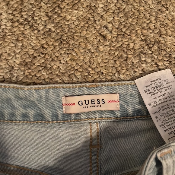 Womens guess jeans never worn excellent condition - Picture 2 of 3